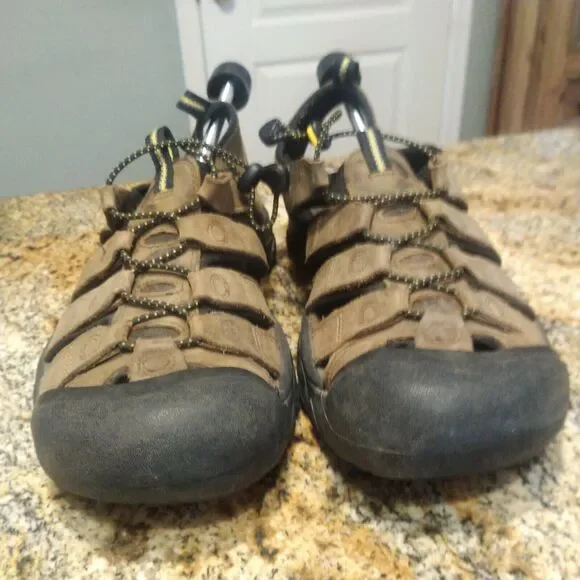 Keen Men Shoe Newport H2 Size 11M Brown Athletic Sport Sandal Hiking Walking
